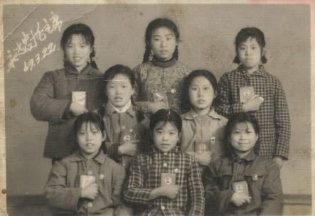 中国女兵留短发图片，展现力量与美丽的完美结合，中国女兵留短发展现力量与美丽融合之美