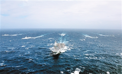 中国海军70周年阅兵大雾，海军力量的坚韧展现，中国海军70周年阅兵遇雾展现海军力量的坚韧风采