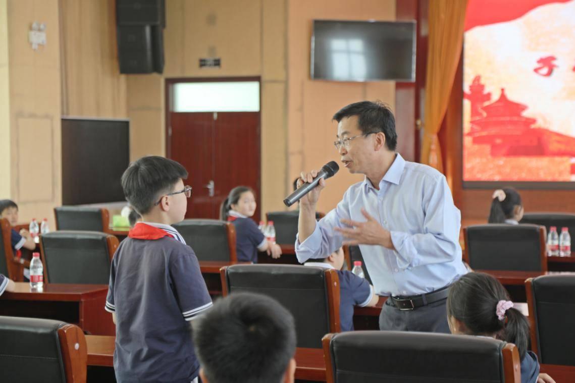 国防教育云课堂，提升国防意识，培养爱国情怀，国防教育云课堂，强化国防意识，培育爱国情怀