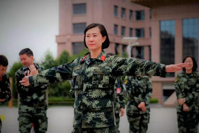 军事体育基本知识PPT介绍，军事体育基本知识概述PPT介绍