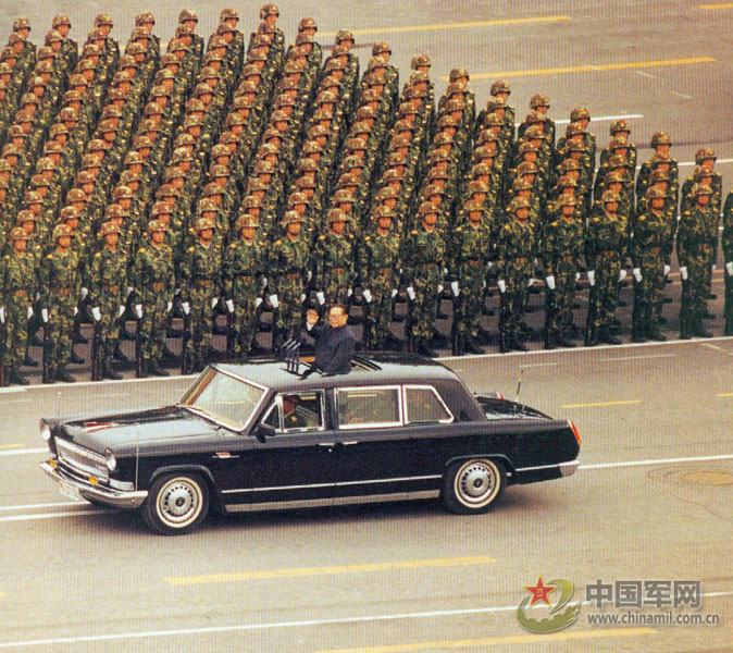 庆祝中华人民共和国成立五十周年阅兵大典回顾与展望，中华人民共和国成立五十周年阅兵大典回顾与展望，荣耀与未来展望