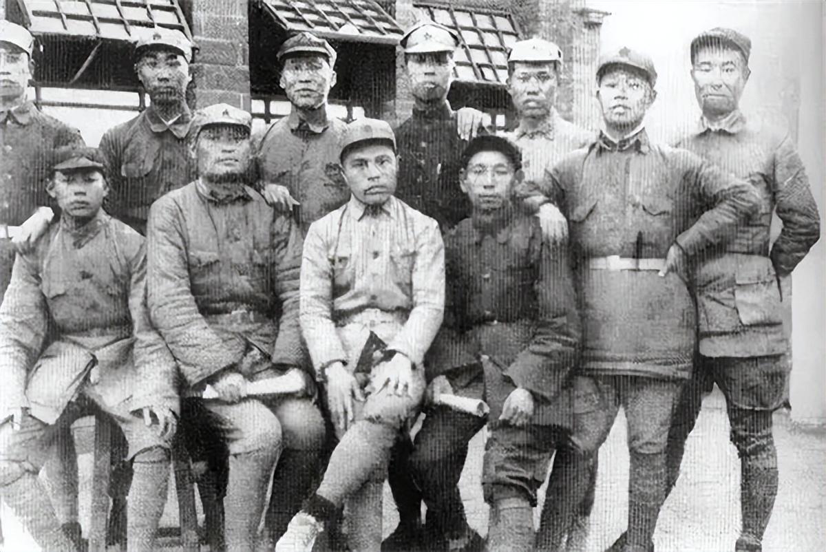 段苏权不满军衔后果深度解析，段苏权对军衔不满的后果深度剖析