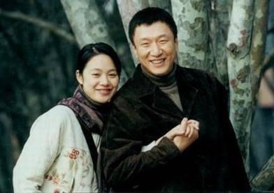 丁志诚与王茜的浪漫婚礼，结婚照片背后的故事，丁志诚与王茜的婚礼盛况，结婚照片背后的浪漫故事