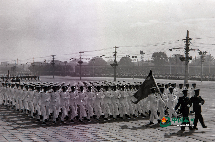 纪念海军阅兵方队，回顾历史，展望未来，海军阅兵方队回顾与展望，历史传承与时代展望