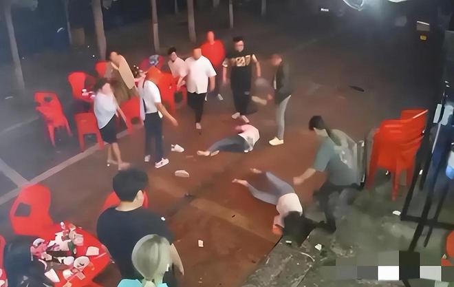 中央新闻关注唐山打人事件，全面揭示事件进展与背景，中央新闻聚焦唐山打人事件，进展与背景全面揭示