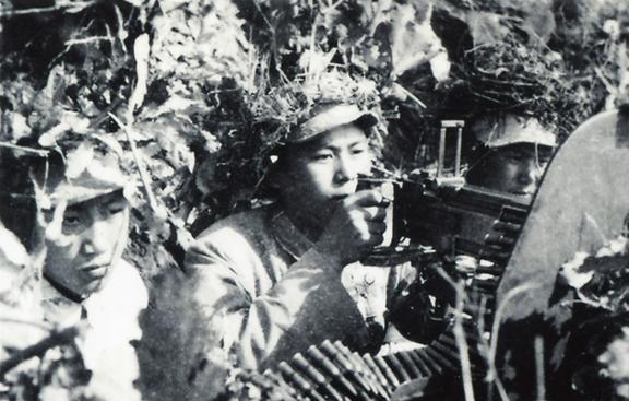 关于中国军队中的第十五军是否厉害，需要从多个角度进行考察和分析。本文将从历史背景、现役实力、作战能力以及未来展望等方面，探讨第十五军的实力和特点。，中国第十五军实力解析，历史背景、现役实力、作战能力与未来展望