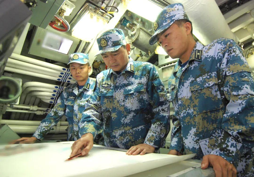 亚丁湾护航潜艇，守护海上丝绸之路的重要力量，亚丁湾护航潜艇，海上丝绸之路的守护先锋