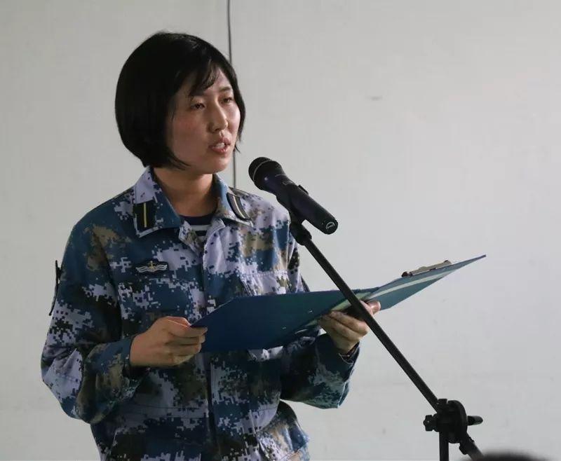 海军节有感，致敬海洋守护者的壮丽征程，致敬海洋守护者，海军节的壮丽征程纪念文章标题