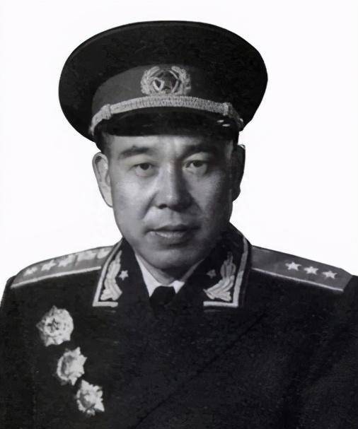 英勇无畏的军事领袖