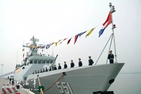舷号552，探索与发现之旅，舷号552，探索与发现的壮丽之旅