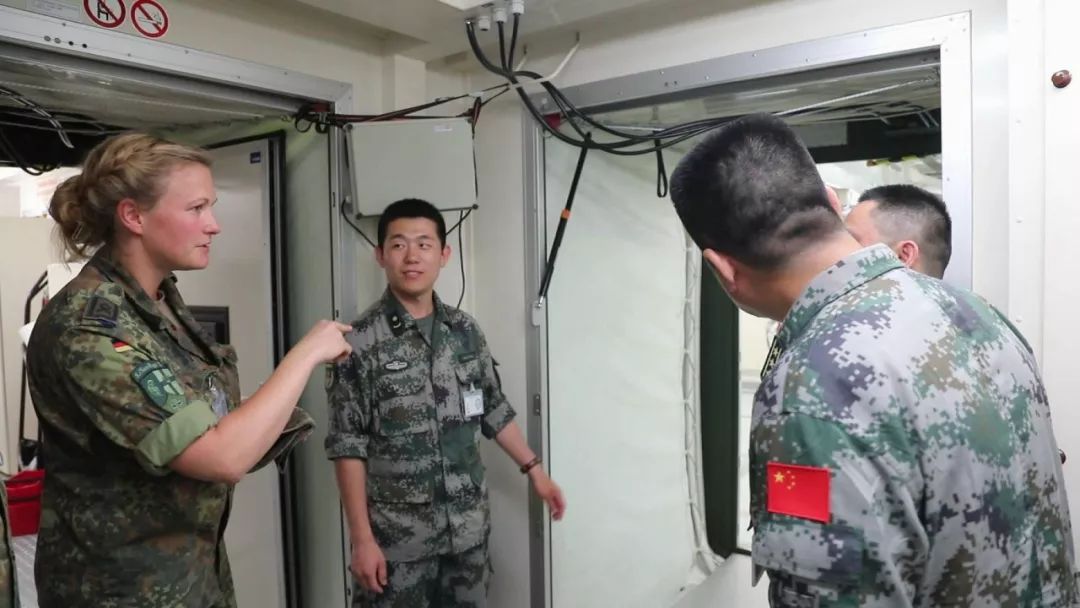 中德士兵，两国友谊的见证与合作的典范，中德士兵，友谊与合作典范的见证者