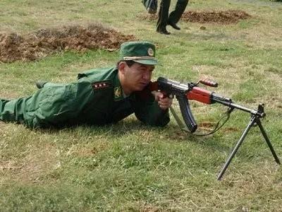 丁晓兵的人物PPT，揭示一位卓越人物的传奇故事，丁晓兵传奇故事揭秘，卓越人生的光辉历程 PPT展示