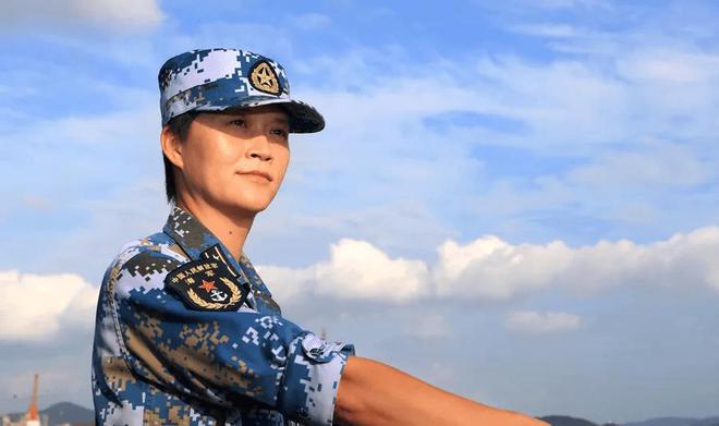 郑州舰舰长韦晓慧读后感，一位海军将领的坚韧与担当，郑州舰舰长韦晓慧读后感，海军将领的坚韧与担当之心