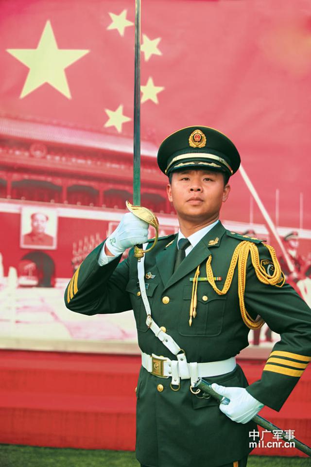 国旗护卫队图片大全，展现荣耀与责任，国旗护卫队风采展示，荣耀与责任的图片大全