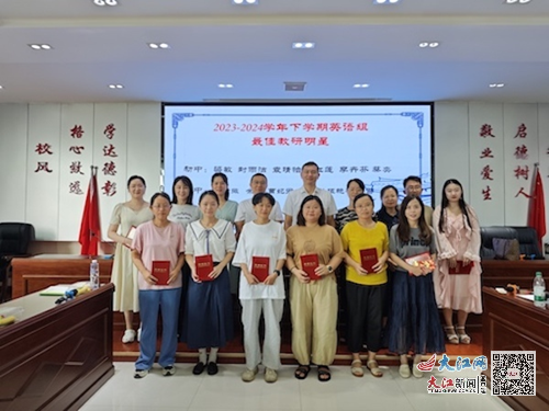 新澳门三中三必中一组，揭秘彩票背后的秘密与策略，揭秘彩票背后的秘密与策略，新澳门三中三必中一组的真相探讨