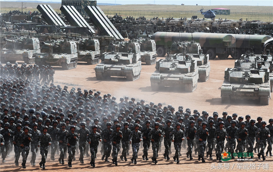 观看2017朱日和阅兵小视频，回顾辉煌瞬间，回顾辉煌瞬间，2017朱日和阅兵精彩瞬间小视频