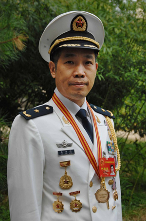 八一勋章和上将级别，哪个更高？解析与探讨，八一勋章与上将级别对比，哪个荣誉更高？解析与探讨