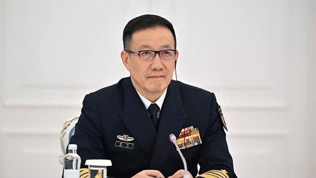 我国新任防长简历深度解析，我国新任防长简历深度解析，背景、经历与未来展望
