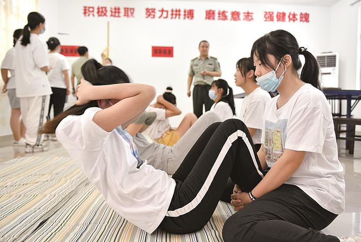 征兵体检女兵，全面解读流程与准备事项，女兵征兵体检全流程解读与准备事项指南