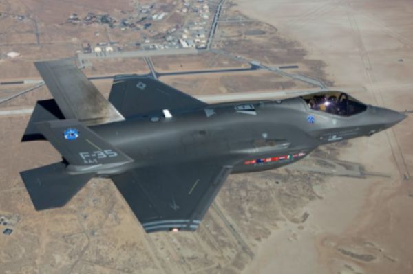 美军装备了多少架F-35，深度解析，美军F-35战机装备数量深度解析