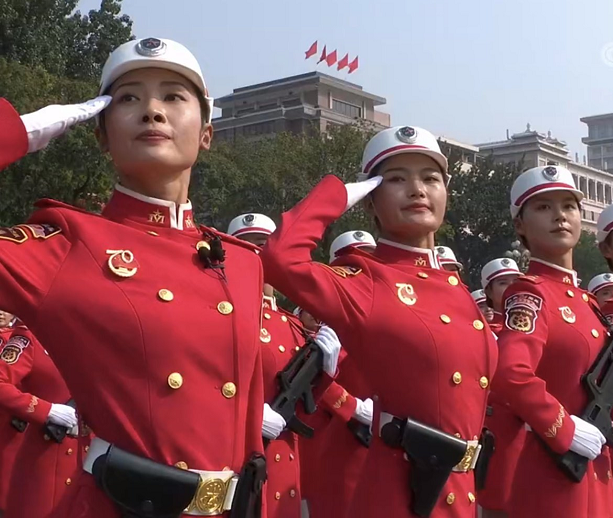 阅兵女兵颜值，美丽与力量并存的风采展示，阅兵女兵颜值，美丽与力量并存的风采展现