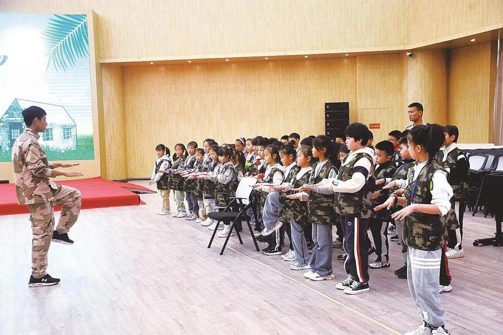 关于军事的新闻，全球军事动态深度解析，全球军事动态深度解析，最新军事新闻与趋势观察