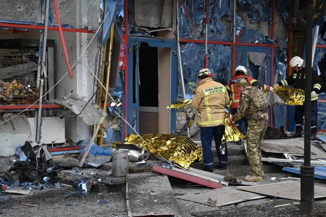 俄罗斯发生爆炸事件，造成37人死亡——深刻反思与呼唤安全意识的提升，俄罗斯爆炸事件致37死，呼唤安全意识提升，深刻反思之际