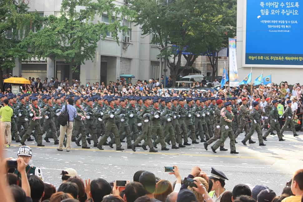 韩国阅兵2013，回顾与前瞻，韩国阅兵回顾与前瞻，2013年的精彩瞬间与未来展望