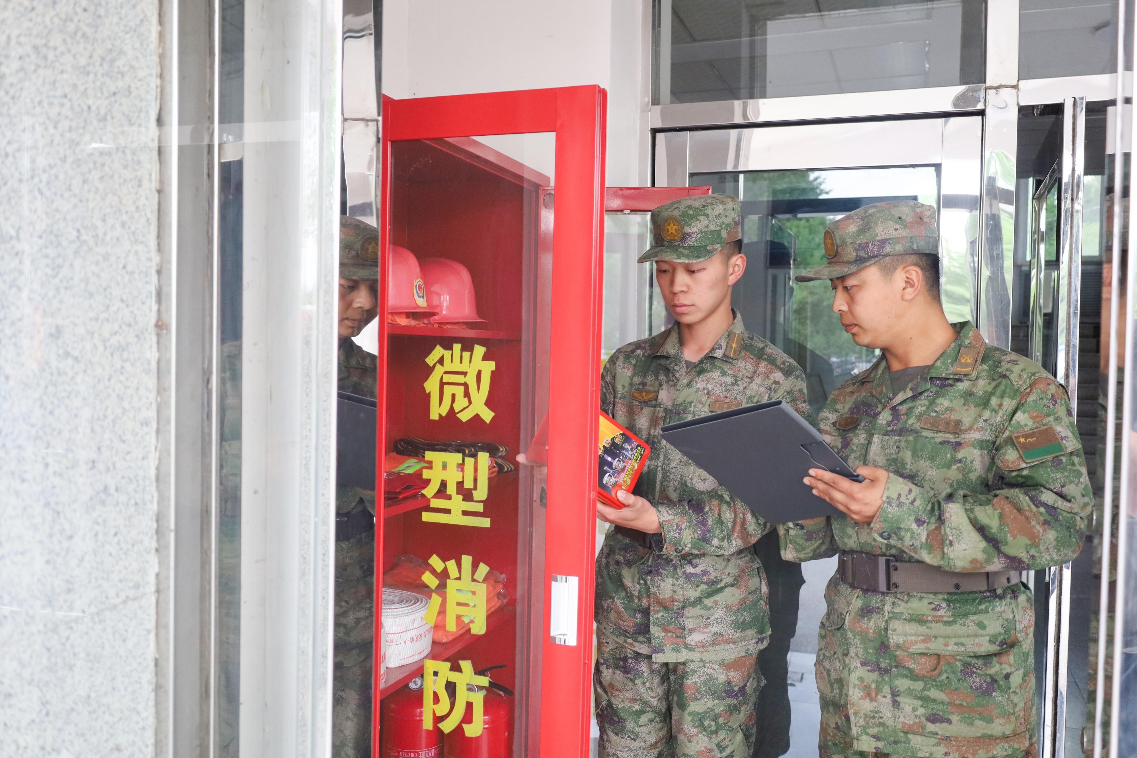 二级上士级别干部，职责与地位的全面解读，二级上士级别干部的职责与地位深度剖析