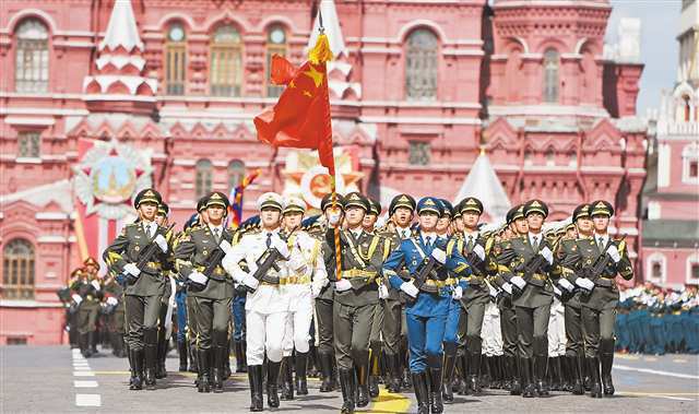 三军仪仗队亮相红场，展现国家荣耀与力量，三军仪仗队红场亮相，彰显国家荣耀与力量风采