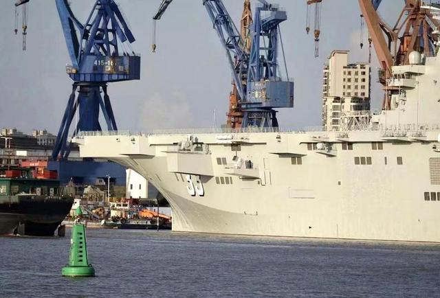 揭秘中国海军的骄傲，075型两栖攻击舰详细参数解析，中国海军的骄傲，075型两栖攻击舰详细参数深度解析