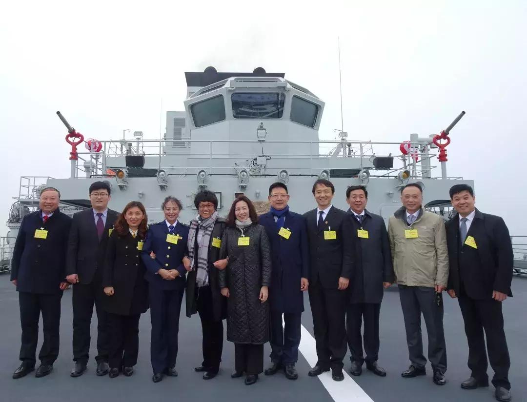 中国海军70周年有感，辉煌历程与未来展望，中国海军辉煌历程，70周年回顾与展望