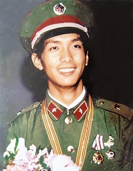 丁晓兵事迹简介——一位英勇无畏的传奇人物，丁晓兵事迹简介，英勇无畏的传奇人生