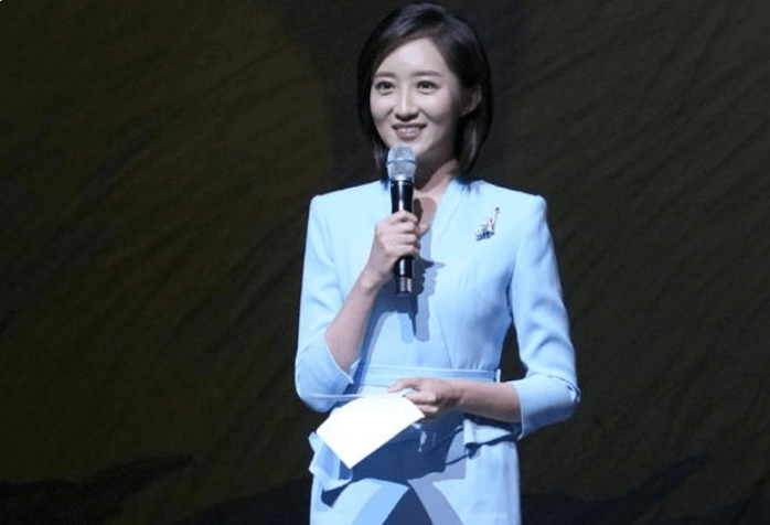 国防军事主持人周瑜，声音里的力量与智慧，国防军事主持人周瑜，声音的力量与智慧闪耀战场