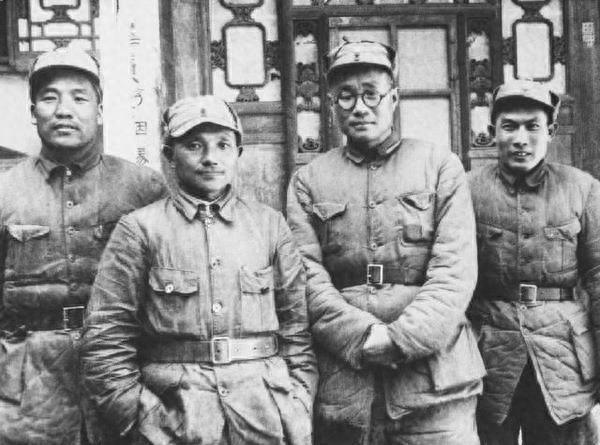 集团军副参谋长级别与正师职务对比解析，集团军副参谋长级别与正师职务对比详解