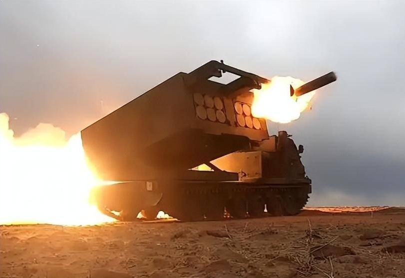 火箭炮500公里，威力与射程的完美结合，火箭炮500公里，威力与射程的巅峰结合