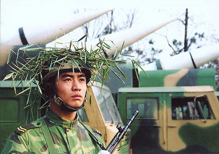 关于网络上流传所谓二炮司令李玉超被抓视频的澄清与真相探究，李玉超传闻视频真相揭秘，澄清网络流传的二炮司令被抓谣言