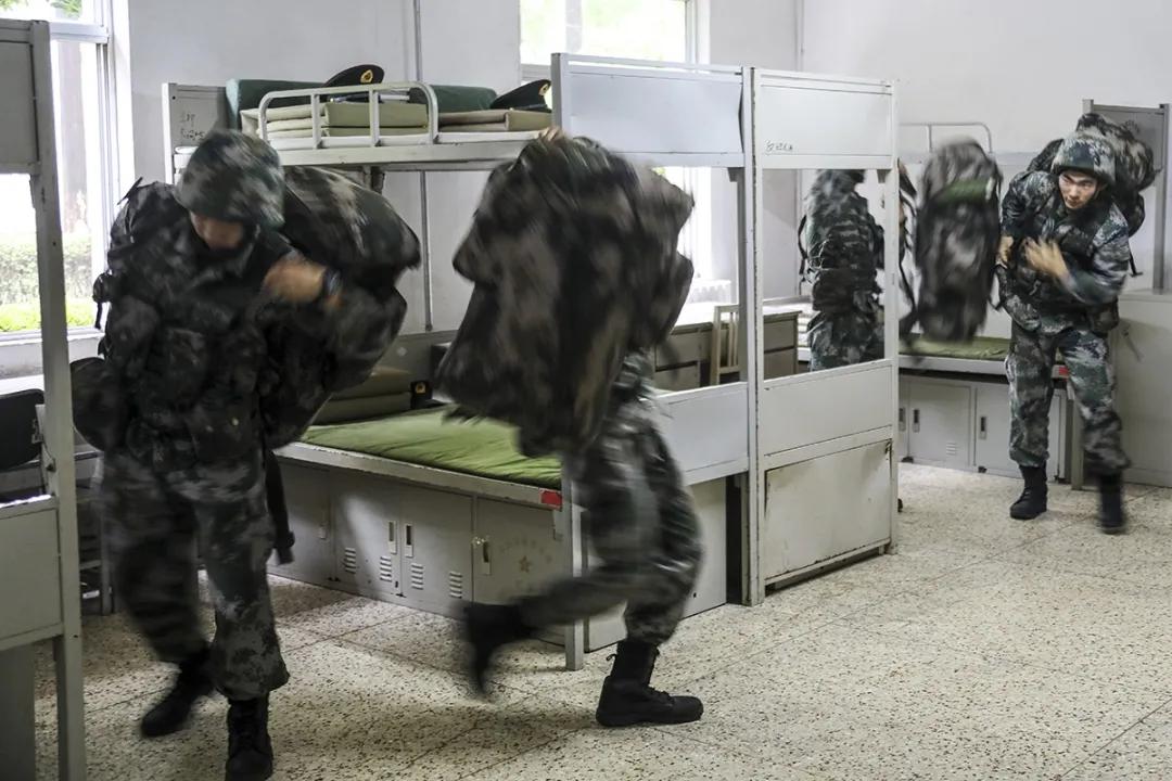 中国集团军为何从71开始，深度解析背后的原因与逻辑，中国集团军编号从71开始的背后原因与逻辑深度解析