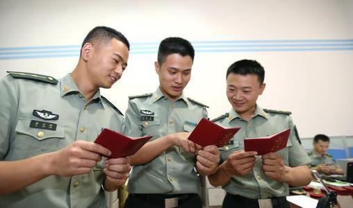 战略支援部队文职人员的角色与重要性，战略支援部队文职人员角色及其重要性解析