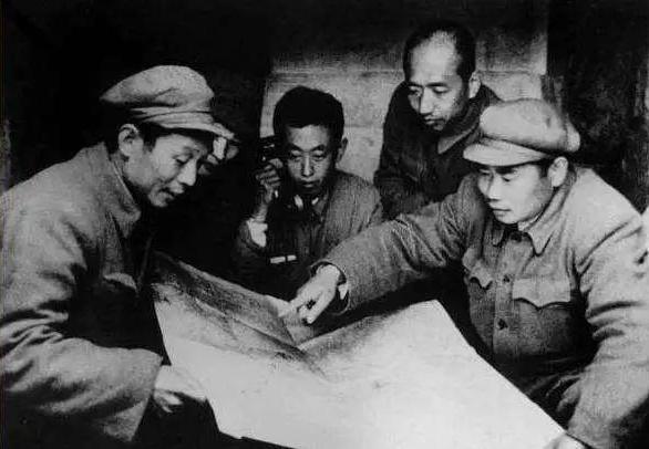 抗美援朝战争中的志愿军司令员和政治委员名单，抗美援朝战争中的英雄群体，志愿军司令员与政治委员名单全解析