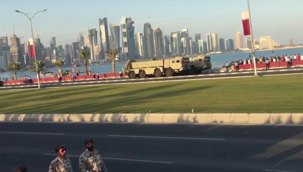 卡塔尔阅兵中的中国式正步，传统与现代的融合展现，卡塔尔阅兵中的中国式正步，传统与现代的完美融合展现风采