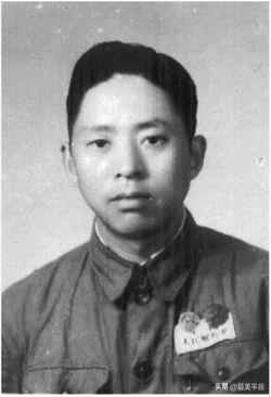 中国人民志愿军参谋长，英勇无畏，智慧闪耀，中国人民志愿军参谋长，英勇无畏，智勇双全的光辉传奇