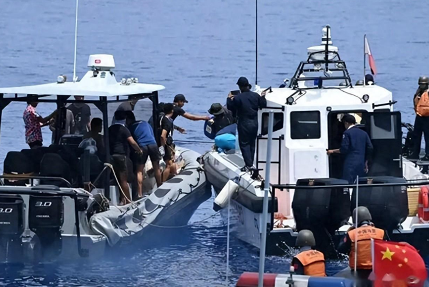 中国海警抓捕海盗，捍卫海洋安全，展示大国担当，中国海警坚决打击海盗，捍卫海洋安全，展现大国担当风范