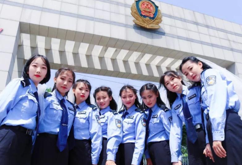 关于报考警校的深度思考，你真的准备好了吗？，报考警校的深度思考，你真的准备好了吗？迎接挑战与荣耀的双重考验！