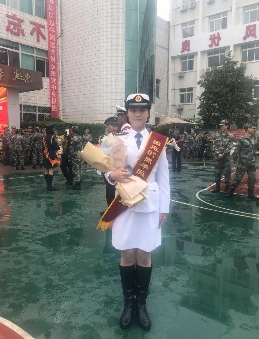 七十周年大阅兵巨幅画像，辉煌历程的壮丽画卷，七十周年大阅兵巨幅画像，辉煌历程的壮丽画卷展现