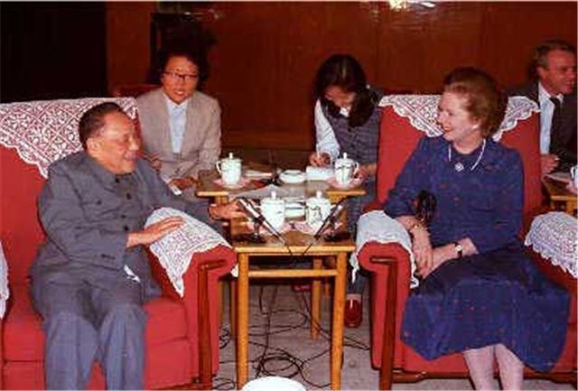 香港升旗仪式庆祝回归，历史、意义与未来发展，香港升旗仪式，庆祝回归，历史意义与未来展望