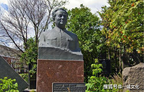 邓稼先的墓在哪里，探寻一位伟大科学家的永恒安息之地，邓稼先的永恒安息之地，探寻其墓地所在之谜