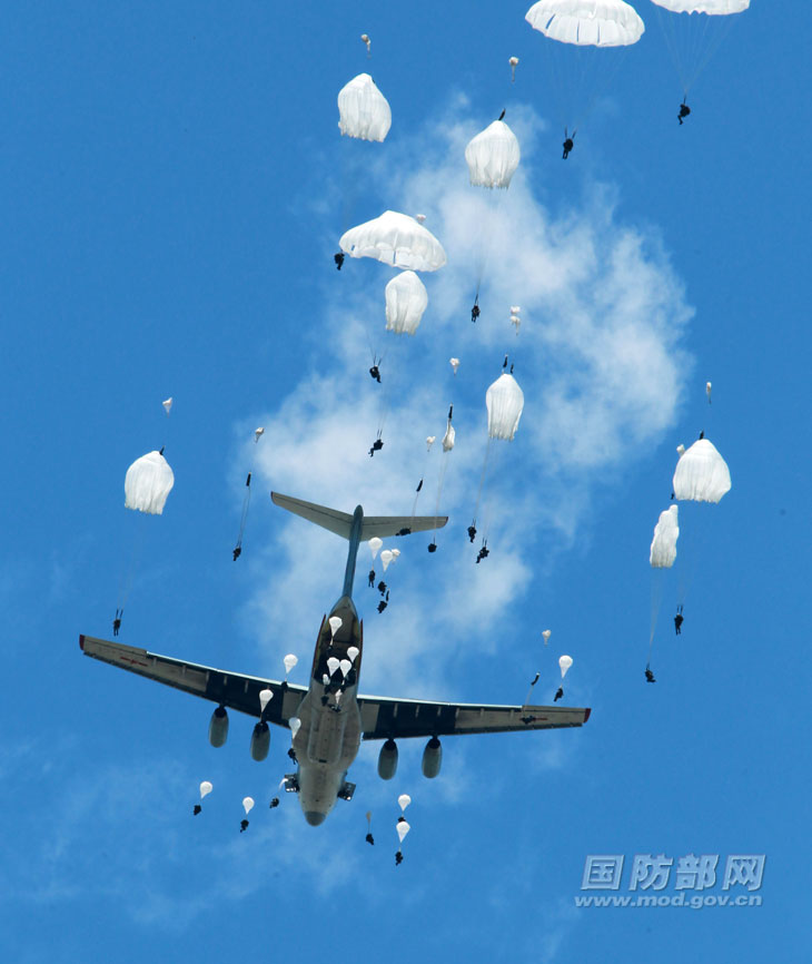 揭秘空降兵第十五军成立时间及其历史背景，揭秘空降兵第十五军的成立时间及其历史背景
