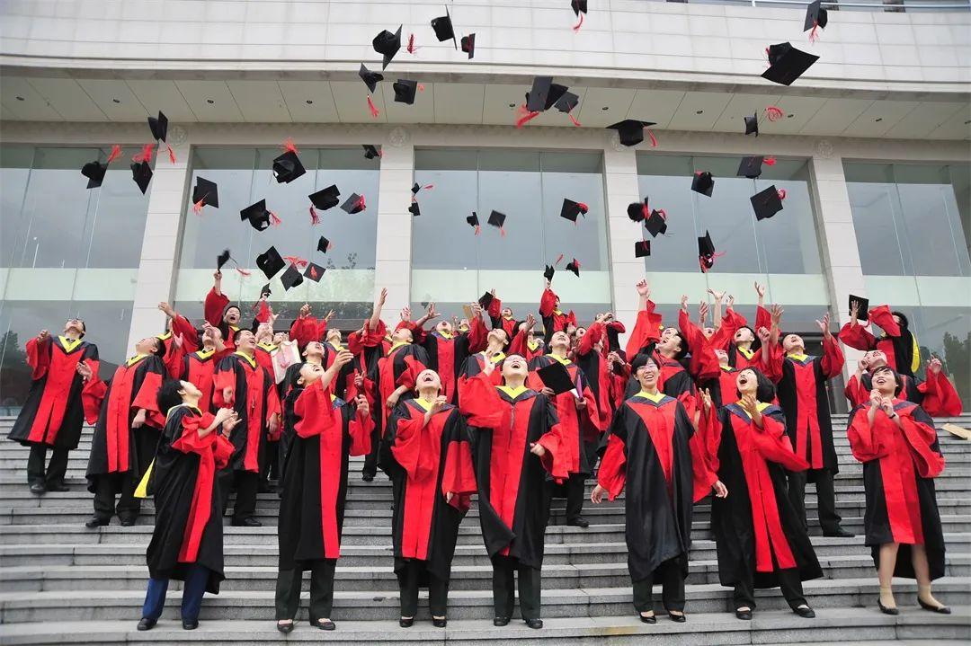 中国人民解放军火箭军军服，荣耀与力量的象征，中国人民解放军火箭军军服，荣耀与力量的标志