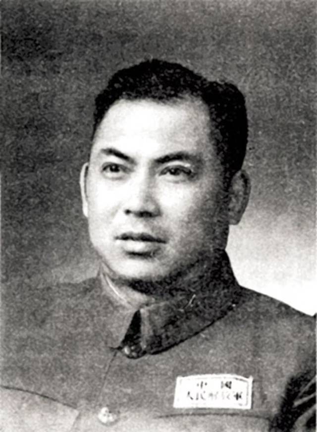 丁文昌，一位值得关注的杰出人物及其影响力，丁文昌，杰出人物的影响力与风采展现